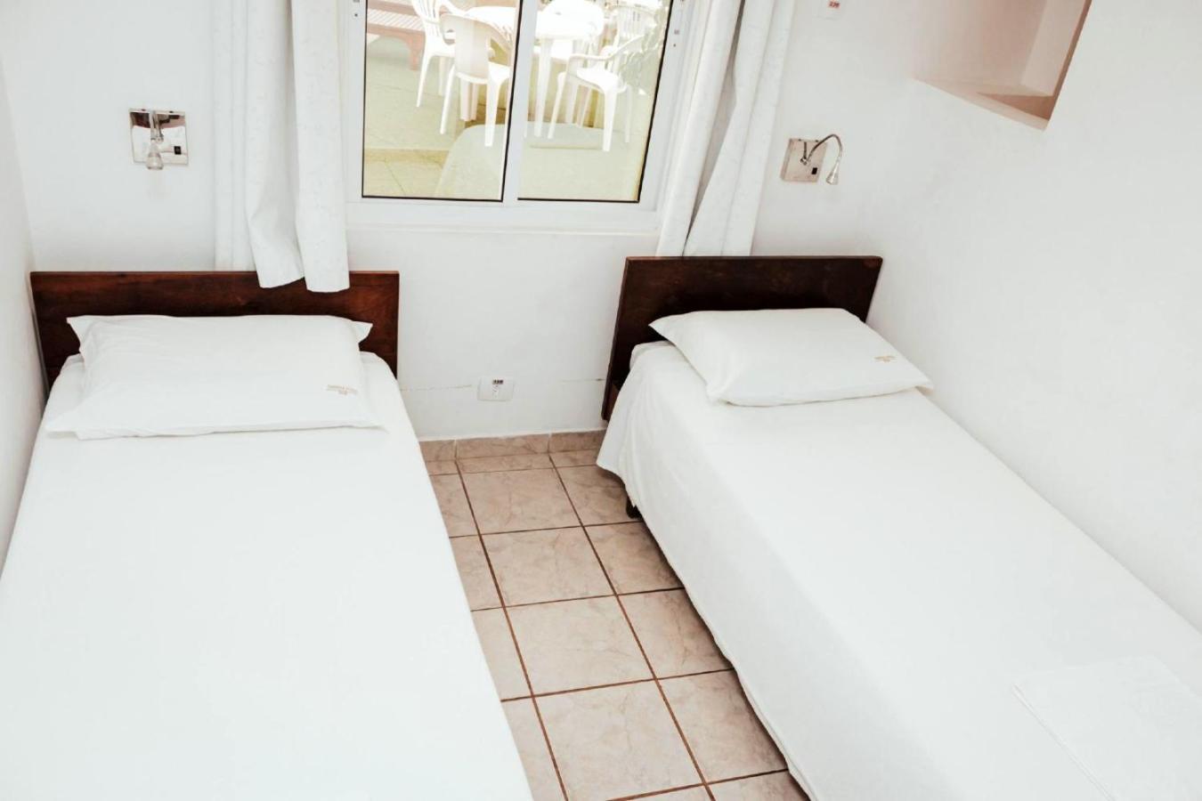 Hotel Cabana Suica Guaratuba Zimmer foto